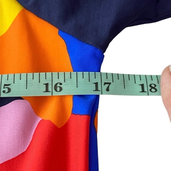 NAUTICAL- NWT - SIZE MEDIUM WOMEN’S RASH-GUARD LIGHTWEIGHT LONG SLEEVE B13 - Picture 5 of 10